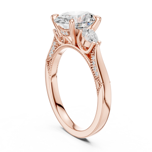 Bague de fiançailles vintage en or rose avec trois diamants ovales de laboratoire et serti milgrain pour femme - Product Image 3