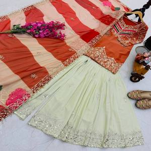 VASTRA COTTAGE Conjunto Kurti de Fiesta de Diseño para Mujer con Top Premium de Bordado de Lentejuelas Pesadas, Palazzo y Dupatta de Organza Tabi - Product Image 4