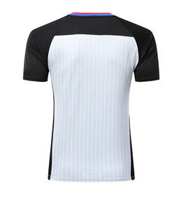 ชุดบาสเก็ตบอลแบบซับลิเมชั่นสั่งทำขายส่ง เสื้อเจอร์ซีย์โพลีเอสเตอร์ระบายอากาศพร้อมกางเกงขาสั้น ชุดกีฬาแบบ OEM ODM - Product Image 2