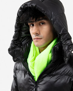 เสื้อแจ็คเก็ตพัฟเฟอร์แบบมันเงาแฟชั่นผู้ชายดีไซน์ใหม่ปี 2026 สำหรับฤดูหนาว เสื้อแจ็คเก็ตบอมเบอร์บุใยอุ่นแบบขายส่งสำหรับทุกเพศ - Product Image 2