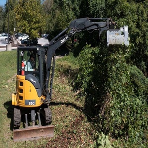Mini-excavatrice John Deere de qualité supérieure avec broyeur pour applications agricoles et de construction - Product Image 4