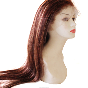 Oso atrevido y sorprendentemente divertido: nuestra peluca rizada color piano combina dos tonos impresionantes para un look realmente llamativo. - Product Image 5