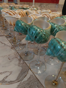 Copa de Vino Decorativa con Concha Natural Turbo, Regalo Náutico de Lujo, Decoración para Sala de Estar o Casa de Playa - Product Image 3