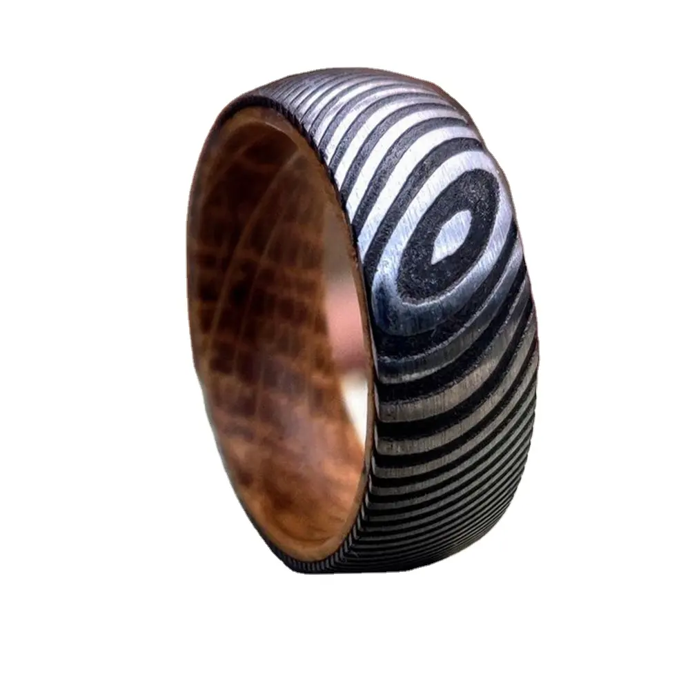 कस्टम हस्तनिर्मित व्हिस्की बैरल स्टेनलेस स्टील दमिश्क अंगूठी पुरुषों की शादी की सगाई की अंगूठी यूनिसेक्स अंगूठी