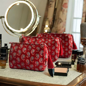 Juego de 3 Bolsas Organizadoras de Maquillaje de Algodón con Estampado Paisley Rojo Estilo Bohemio, Multifuncionales y Pequeñas - Product Image 5