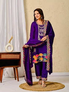 Diseñador Elaf Chikankari Premium Lawn algodón/Chiffon Dupatta Trajes paquistaníes disponibles a precio mayorista. - Product Image 1