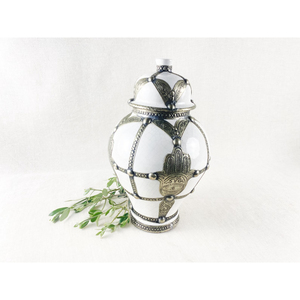 Pot à gingembre et pots en métal texturé de forme normale, durables, avec couvercle long, couleur blanc et argent, pour cuisine et table. - Product Image 1