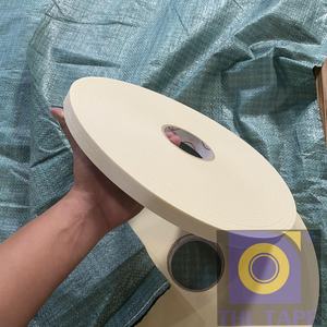 Cinta Adhesiva Acrílica BOPP para Sellado de Cartones, Adhesión Sensible, Precio Super Preferencial, Fabricada en Vietnam, con Presión - Product Image 1