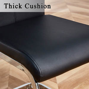 ชุดโต๊ะอาหารกระจกนิรภัยคุณภาพสูง เก้าอี้โลหะสไตล์นอร์ดิกทันสมัย โต๊ะอาหารแบบกำหนดเองได้ สำหรับใช้ในบ้านและโรงแรม - Product Image 4