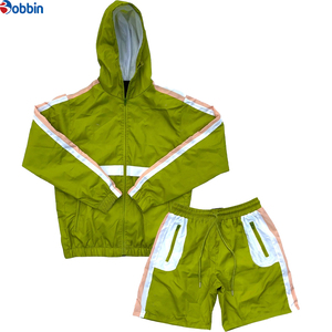 Conjunto Deportivo Unisex de Verano Personalizado para Hombre, Chaqueta Cortavientos con Bloques de Color y Parches de Poliéster y Nailon, Chaqueta con Cierre y Pantalones Cortos - Product Image 6