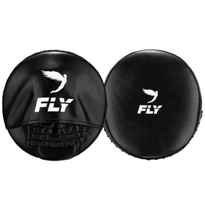 Mitaines de frappe courbées en cuir de haute qualité Fairtex, noires, pour l'entraînement, le Muay Thai, le Kickboxing, le MMA - Product Image 2
