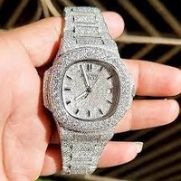 Montre en diamant moissanite de style japonais au design unique pour hommes et femmes d'affaires, disponible à bas prix