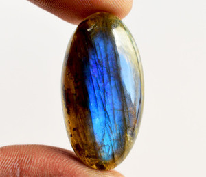 Cabujón ovalado de labradorita azul fuego brillante, tamaño personalizado, parte trasera plana para la fabricación de joyas naturales, pulido liso para colgante. - Product Image 2