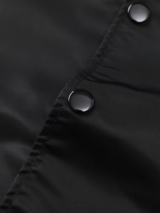 Veste bomber en satin noire personnalisée OEM, couleur unie, style décontracté, col rabattu, coupe régulière, matière polyester, mode outdoor - Product Image 5