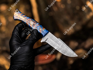 มีดเหล็กดามัสกัสแบบ EDC สำหรับตั้งแคมป์และล่าสัตว์ ด้ามจับเรซิ่นรูปทรงกรวยสน ออกแบบตามหลักสรีรศาสตร์ ใบมีดแบบ Drop Point ปรับแต่งได้ พร้อมปลอกหนัง - Product Image 2