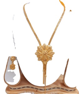 แหวนสวมนิ้วประดับเพชรแนววินเทจของผู้ผลิตอินเดียไมโครโกลด์สำหรับเป็นของขวัญงานแต่งงานของผู้หญิง - Product Image 1