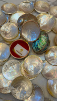 Boîte à bijoux vintage en coquillage et nacre, boîte à bibelots en coquille d'ormeau, boîte cadeau décorative de style ancien en coquillage