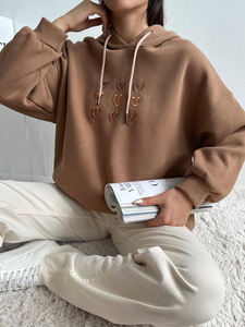 Hoodie d'hiver pour femme de haute qualité, personnalisé, coupe oversize à épaules tombantes, brodé, avec poignets côtelés et cordon de serrage, vente en gros - Product Image 4