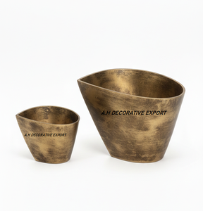 Barco Antiguo de Latón para Cubo |   Elegante Cubetera de Aluminio con Diseño Personalizable y Patrón Floral para Vino Espumoso de Lujo - Product Image 4