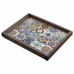 Elegante bandeja de madera con estampado de esmalte, perfecta para servir bebidas, aperitivos y decoración, hecha a mano, duradera y elegante - Product Image 3