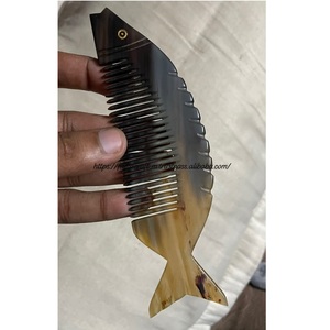 Peigne à cheveux en corne de buffle artisanal, antistatique, à dents larges et lisses, accessoire de toilettage pour barbe et cheveux, artisanat naturel - Product Image 4