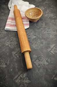 Rodillo de Masa de Madera Hecho a Mano para Preparación de Masa - Product Image 5