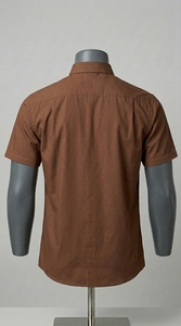 เสื้อเชิ้ตแขนสั้นผู้ชายคุณภาพสูง สีพื้นเรียบง่าย สไตล์สมาร์ทแคชชวล สำหรับใส่ทำงานหรือใส่ในชีวิตประจำวัน - Product Image 4