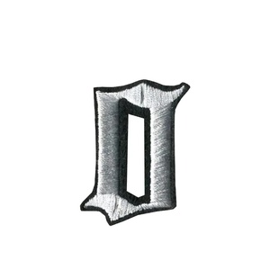 Parches bordados de tela personalizados más vendidos, insignias para coser, parches bordados, ropa, VELCRO, parches numéricos y alfabéticos - Product Image 1