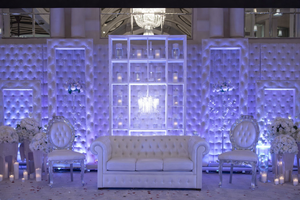 Jodha Akbar Stage Royal Carved Wedding Stage With Luxury <b>Sofa</b> Maharaja Style White & <b>Gold</b> Mandap Stage Setup Australia - Product Image 5