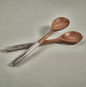 Ensemble de 2 saladiers en bois avec poignées en résine marbrée pour la cuisine et les ustensiles de fête - Product Image 1