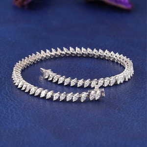 Luxury 7.55 Carat Oval Lab Grown Diamond Vine Bracelet 14K White Gold Leaf Design Excellent Symmetry Fine Jewelry Women's Trendy - Product Image 3
