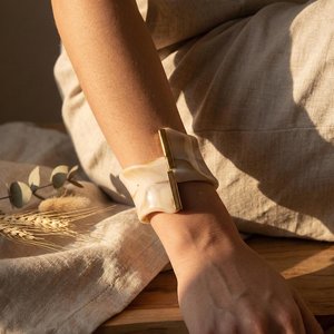 Brazaletes artesanales con patrones únicos hechos a mano con latón - Product Image 6