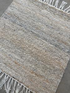 Tapis modernes en fil PET tissé à la main, fabricant de tapis d'extérieur durables pour salon, chambre, patio, jardin et balcon - Product Image 1