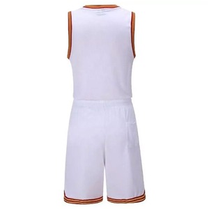 Ensembles d'uniformes de basketball pour hommes en tissu respirant et confortable, taille personnalisée, fabricant professionnel d'uniformes de basketball pour hommes - Product Image 6