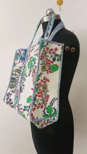 Women Quilted <b>White</b> Cotton Tote <b>Bag</b> with Floral Print Bohemian Style Summer Casual Zipper Shopping Handbag for Women - Product Image 4