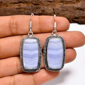 Boucles d'oreilles pendantes en agate bleue et argent sterling, bijoux en cristal apaisant, faits à la main, style bohème, cadeau pour elle - Product Image 1