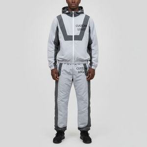 Survêtement coupe-vent haute performance pour homme, éco-responsable, grande taille, pour l'entraînement hivernal, avec un style moderne inspiré du streetwear - Product Image 1