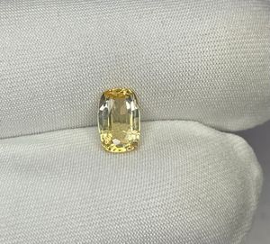Zafiro amarillo natural, corte cojín, sin tratamiento térmico, piedra limpia sin imperfecciones. - Product Image 3