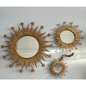 Espejo de pared de metal redondo vintage color solar para fines decorativos - Product Image 1