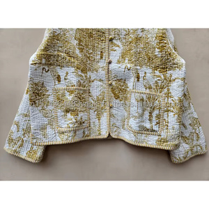 Veste courte matelassée en coton vintage faite à la main pour femme, style bohème chic, idéale pour l'été et l'automne, en lin avec rivets, cadeau parfait - Product Image 2