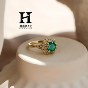 Bague de fiançailles de luxe en argent sterling 925 avec émeraude double halo et pierre précieuse verte de laboratoire pour femme - Product Image 1