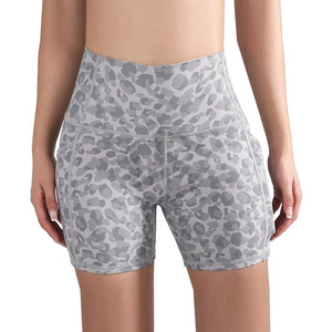 Shorts de yoga pour femmes 2025, nouvelle collection, personnalisables avec logo, imperméables, respirants, légers, imprimés, taille haute - Product Image 2