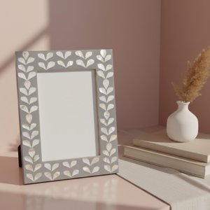 Beautiful mother of pearl photo <b>frame</b> floral capiz shell inlay <b>picture</b> <b>frames</b> for room accessories - Product Image 2