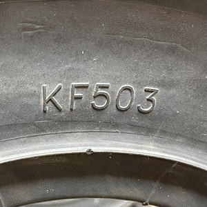 Producto en Tendencia 2026 KUMA KF503 4.00-8/5.00-8/6.00-9/6.50-10/7.00-12/8.15-15 Neumáticos Sólidos Negros de Caucho Natural para Camión Vietnam - Product Image 4