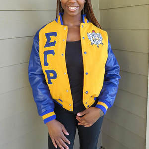 Chaqueta Varsity para Mujer, Diseño Nuevo, Hecha a Medida, OEM, al por Mayor, Chaqueta Resistente con Color Personalizado - Product Image 2