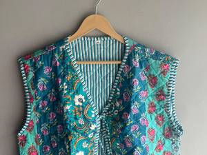 Gilet matelassé en coton à motif floral pour femme, col en V, sans manches, avec poches plaquées, idéal pour le printemps, CADEAU POUR ELLE - Product Image 4
