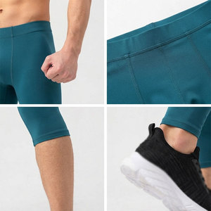 Leggings de compression pour hommes à taille élastique mi-haute, vente en gros, prix abordable, service OEM, tenue de sport durable, coupe décontractée et ajustée - Product Image 4