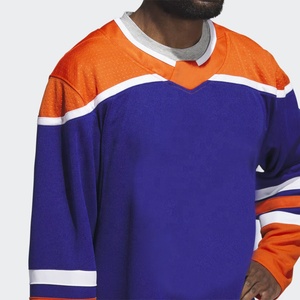 Maillot de hockey sur glace personnalisé unisexe à rayures noires, vertes et roses, manches longues, sublimé, anti-humidité, vêtements de sport - Product Image 3