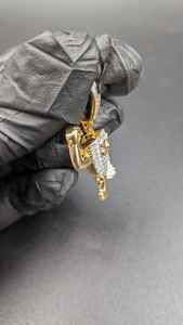 Colgante de moissanita con diseño de bolsa de dinero y signo de dólar, chapado en rodio amarillo, plata de ley 925, joyería de moda urbana para hombre - Product Image 2