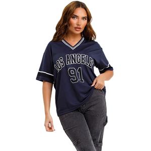 Vente en gros Vêtements de ville pour femmes de Los Angeles Haut de sport en jersey Chemise surdimensionnée à col en V Tenue décontractée pour le jour du match Hauts pour femmes - Product Image 4